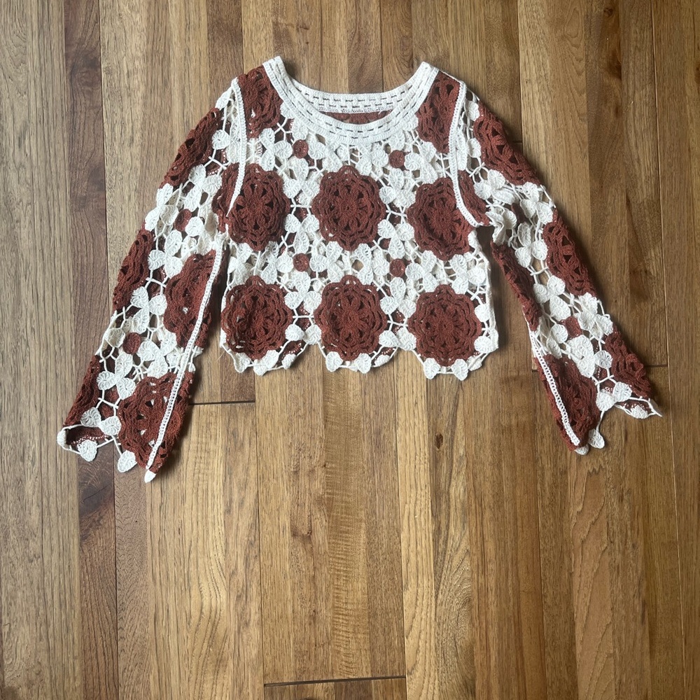 Crochet‎ Floral Top in White and Brown 70’s Hippy Boho Cottagecore Free People